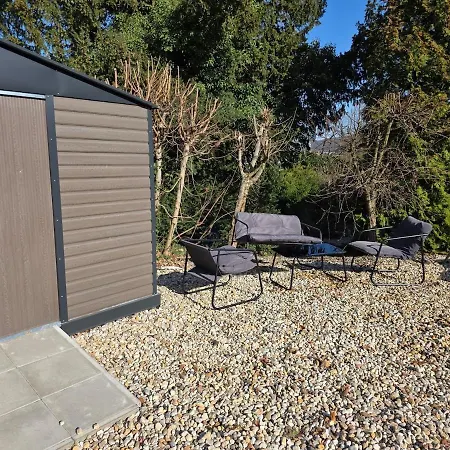 New Business With Private Parking Included Koblenc
